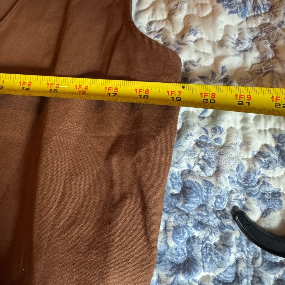 Brown cotton/ linen  Button-Up Vest - Picture 4 of 5